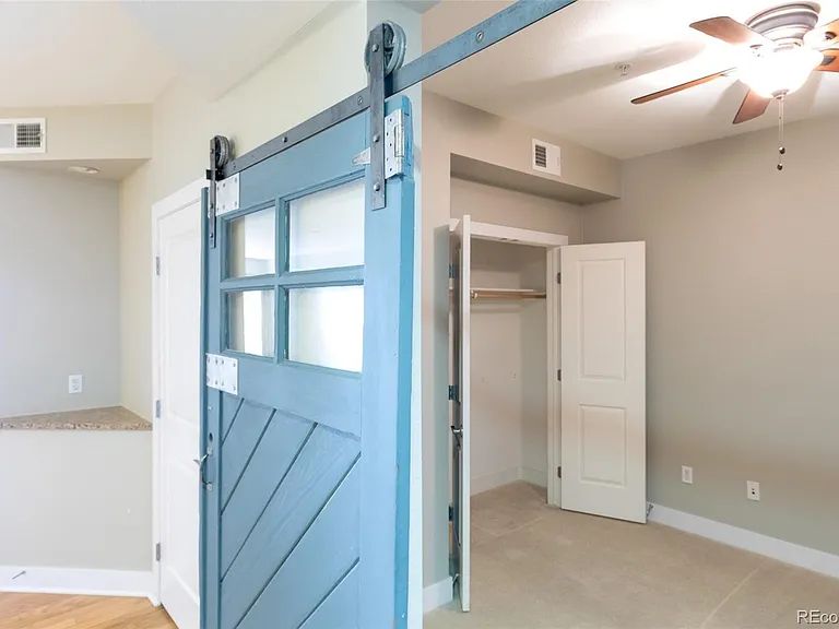 2240 N Clay St #505 — Photo 22