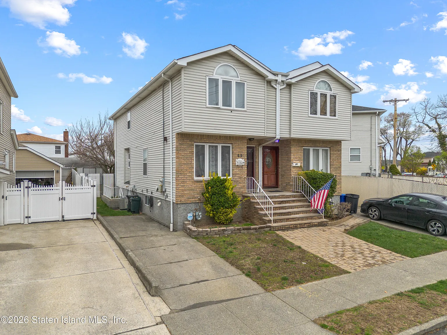 69 Cedarview Ave photo 1