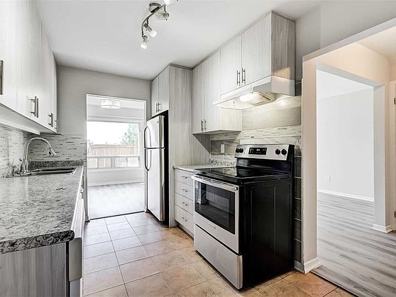 5th image of 85 Baif Blvd #10