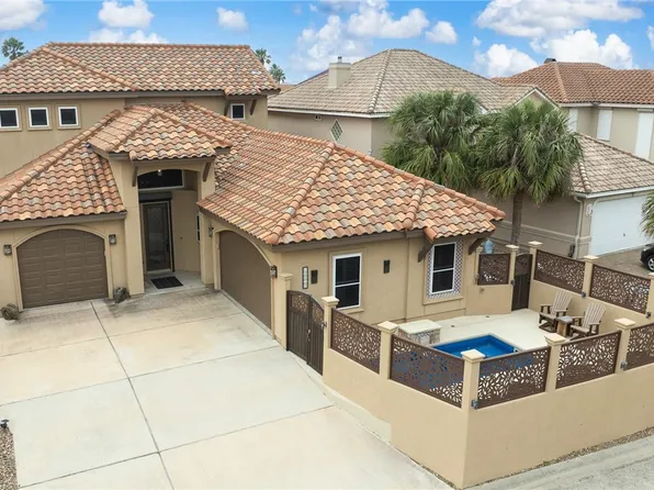 13525 Queen Johanna Court, Corpus Christi, TX 78418