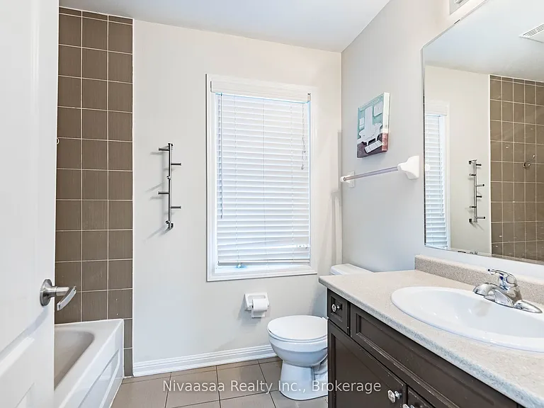 18 Betterton Cres — Photo 37