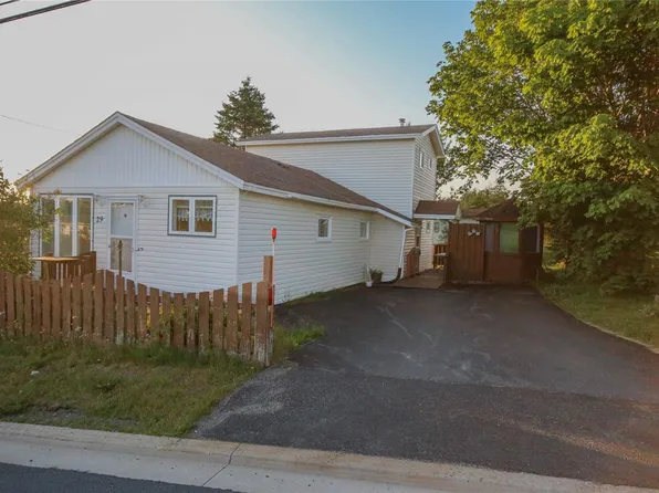 29 Cabot Avenue, Whitbourne, NL A0B3K0