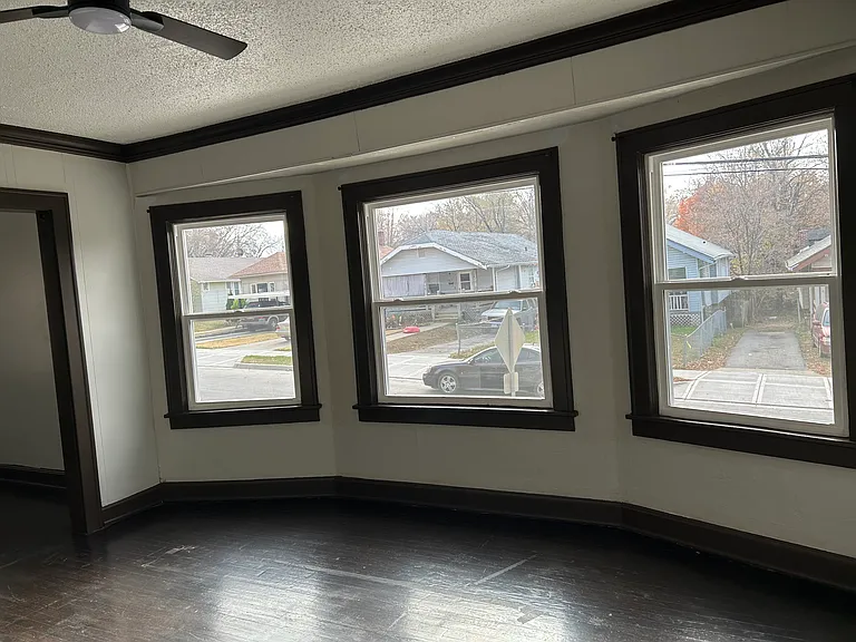 6632 Brooklyn Ave — Photo 4