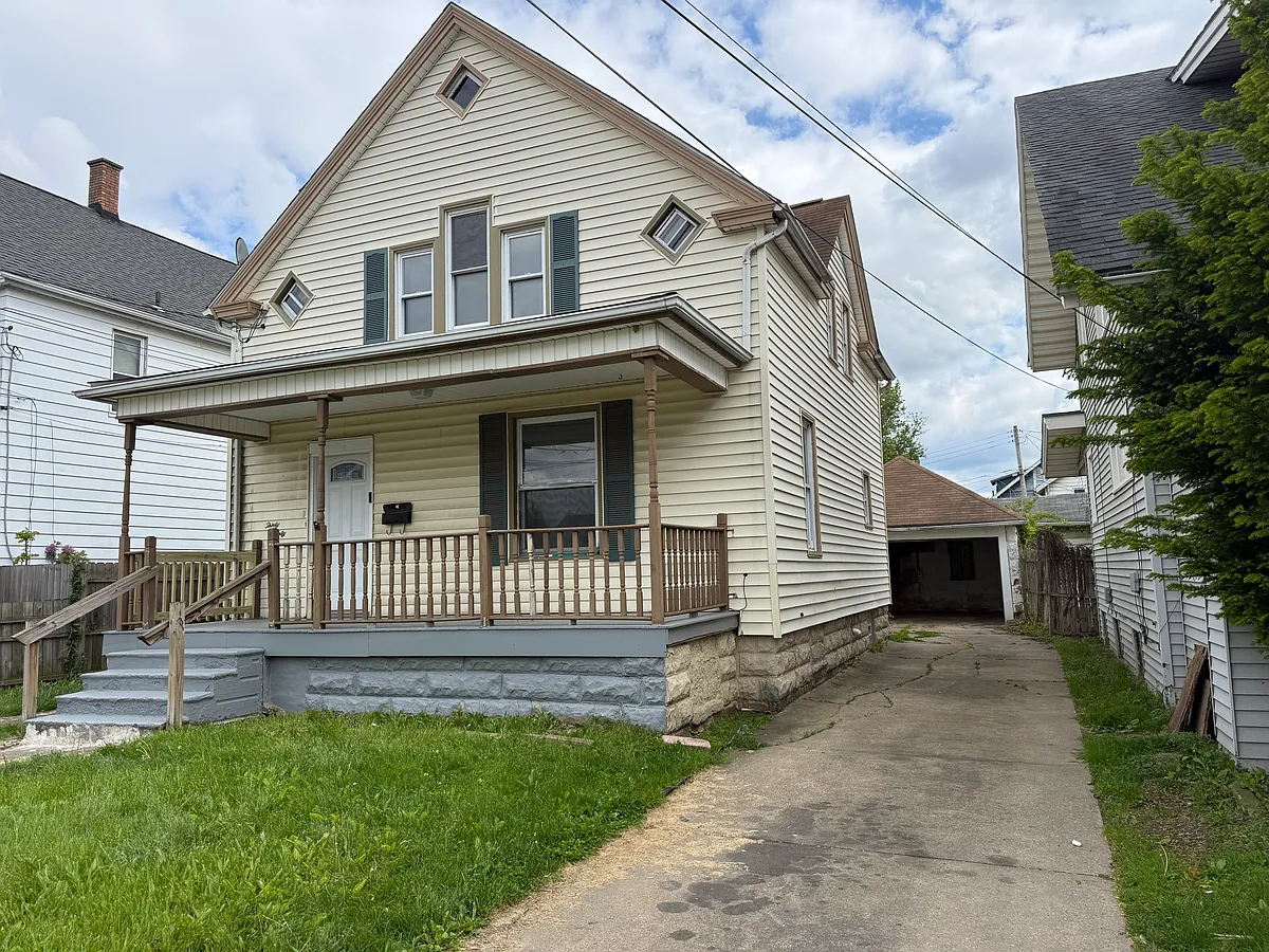 Building Photo - 3060 6th St SW