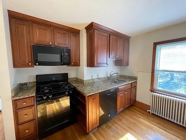 183 Front St #3 — Photo 2
