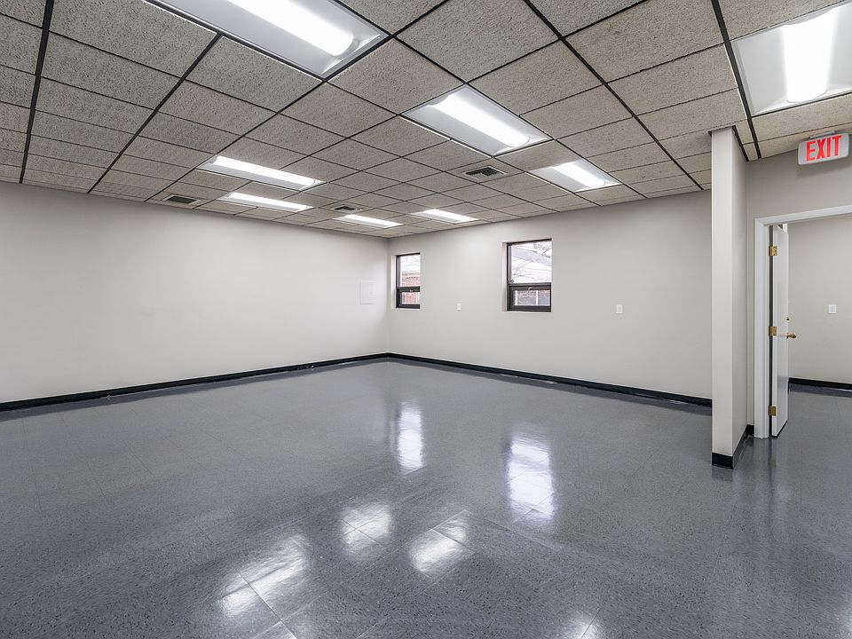 Building Photo 5