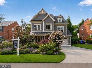 6295 15th Pl N, Arlington, VA 22205