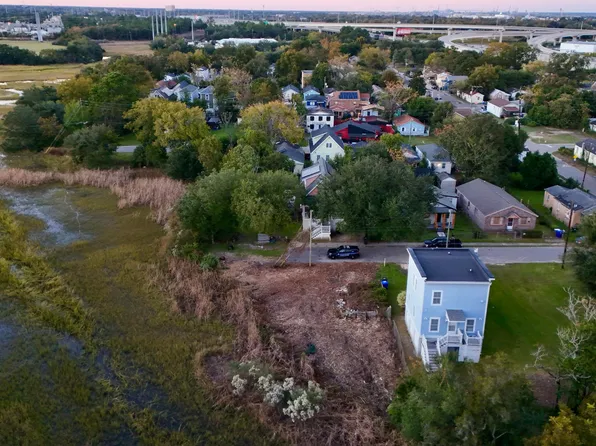 2311 Peonie Ave, North Charleston, SC 29405