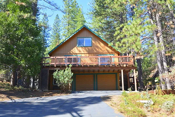 1700 Shirley Way photo 1