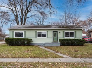 21740 Colgate St, Farmington Hills, MI 48336