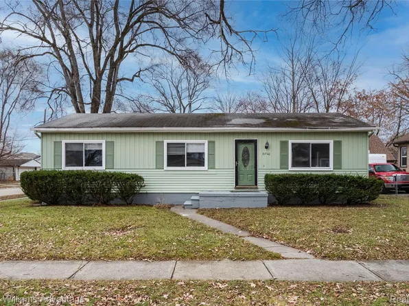 21740 Colgate St, Farmington Hills, MI 48336