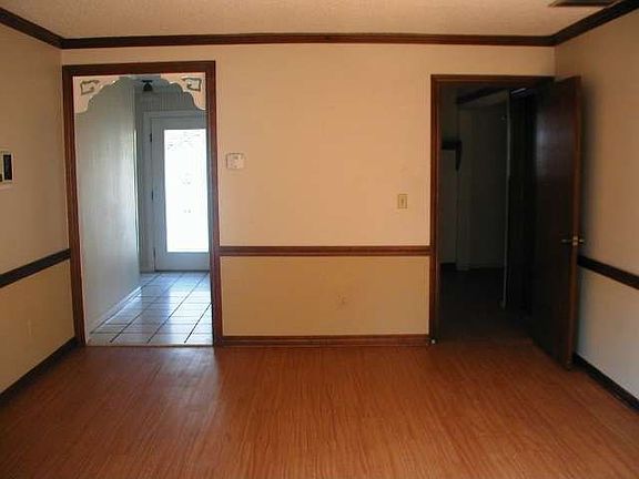 Informal Dining Area / Breakfast Nook
