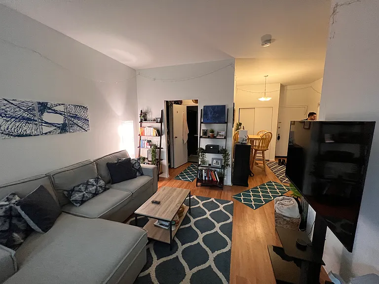 264 9th St #4H — Photo 6