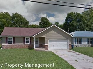 2448 S Fort Ave, Springfield, MO 65807