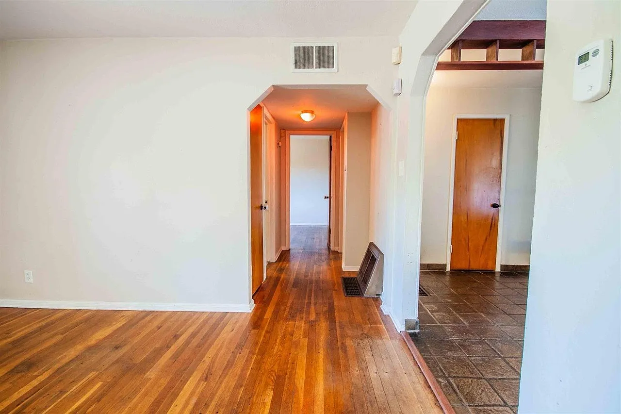 3 bed, 1511 sqft, $2,395 — Photo 4