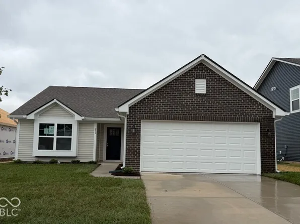 276 Rory Dr, Shelbyville, IN 46176