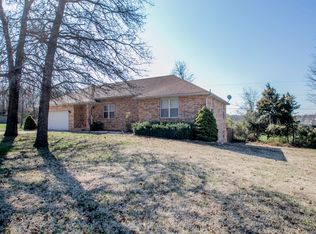480 Bluff Rd, Marshfield, MO 65706