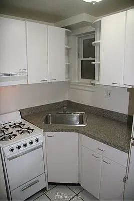 Rented by City Connections Realty | media 12