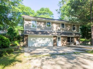 1329 N Weber Rd, Muskegon, MI 49445