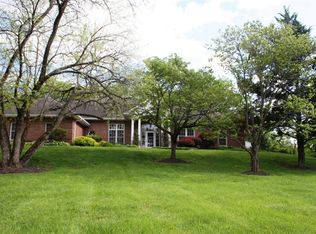 3501 S Bluestem Cir, Columbia, MO 65203
