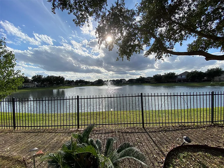 25503 Lockspur Dr — Photo 36