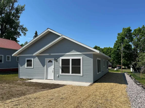 104 Schneider Ave, Big Bay, MI 49808