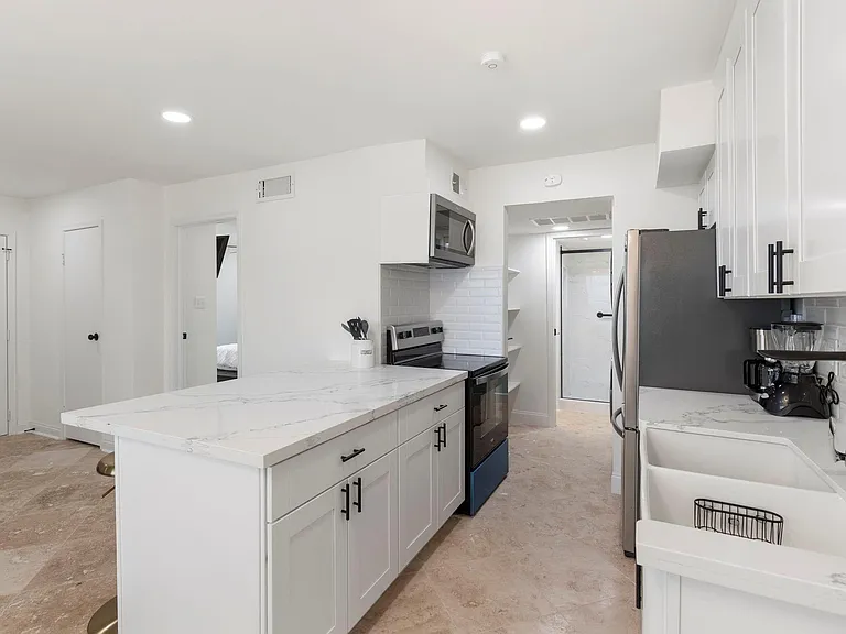 2750 Holly Hall St #1111 — Photo 1