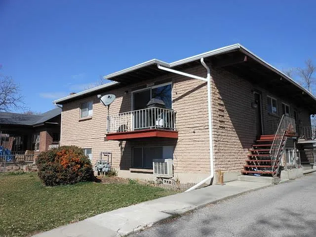 141 E Coatsville Ave #A