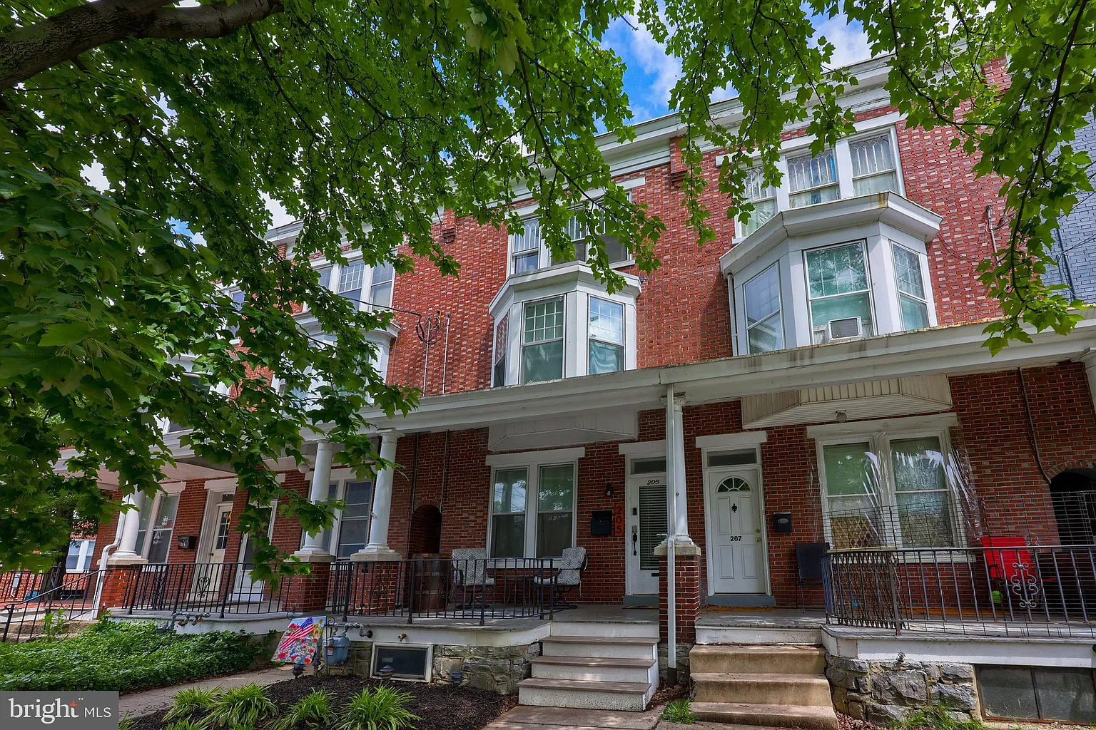 205 E Ross St photo 1