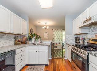 311 Enclave Ln #311, Bedminster, NJ 07921