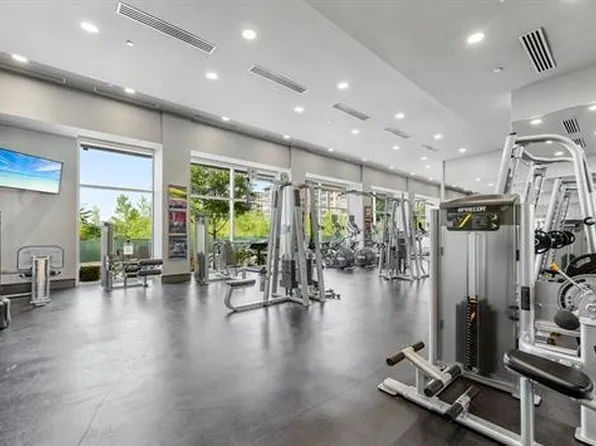 1200 Avenue At Port Imperial image 21 of 41