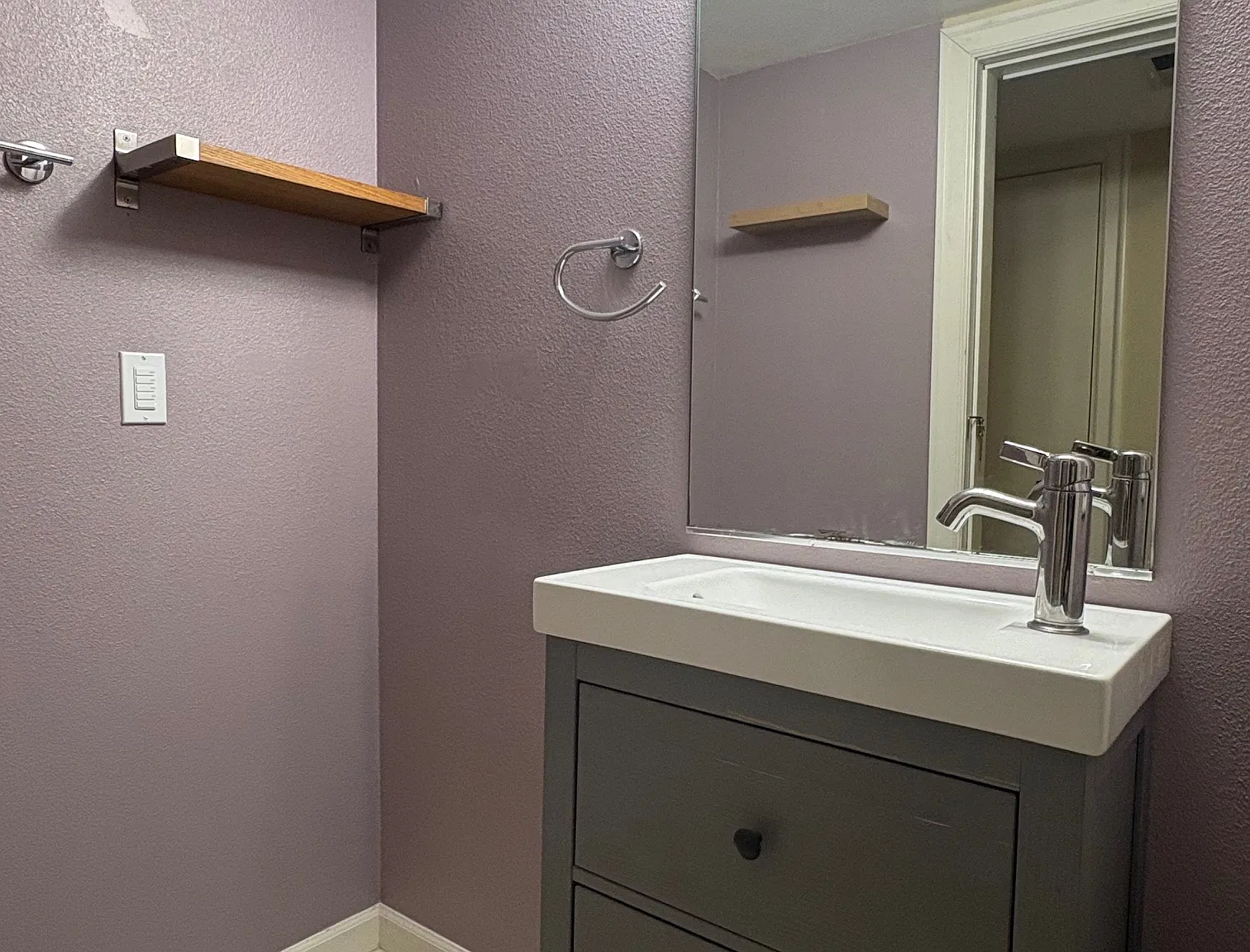 2 bed, 957 sqft, $2,100 — Photo 3