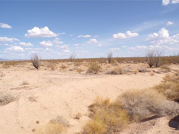 3rd image of 207-23-079 Arroyo Road