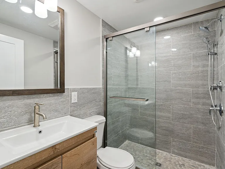 175 W Girard Ave #2 — Photo 5