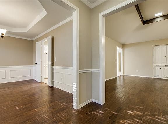4th image of 3617 Teakwood Ln