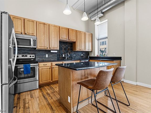 4th image of 1951 W 26th St APT 205