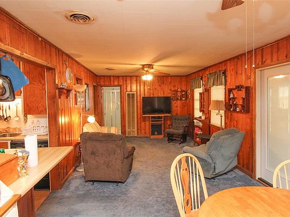 5th image of 3813 Sherwood Dr