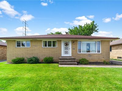 9691 Idlewood Dr, Brooklyn, OH, 44144
