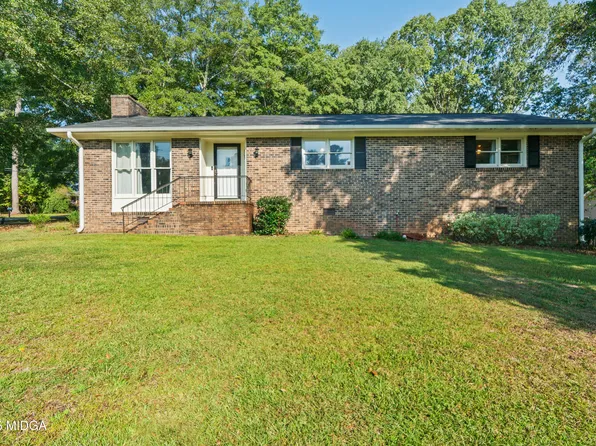 203 Needlecrest Dr, Gray, GA 31032