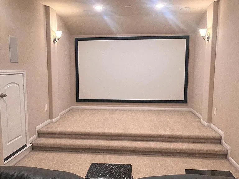 127 Round Lake Dr — Photo 11