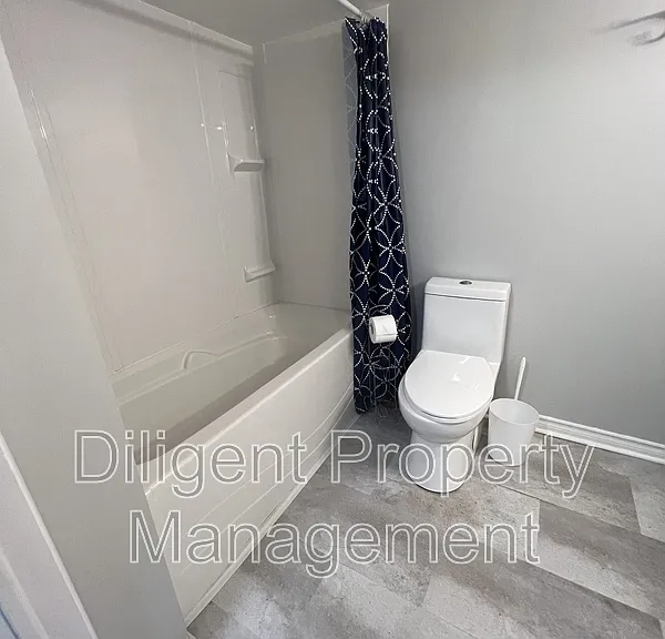 926 Dainard Dr #5 — Photo 10