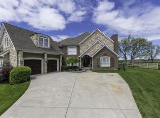 169 Clubhouse Dr, Georgetown, KY 40324