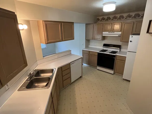 7992 Green Meadow Ct #8004, Jenison, MI 49428