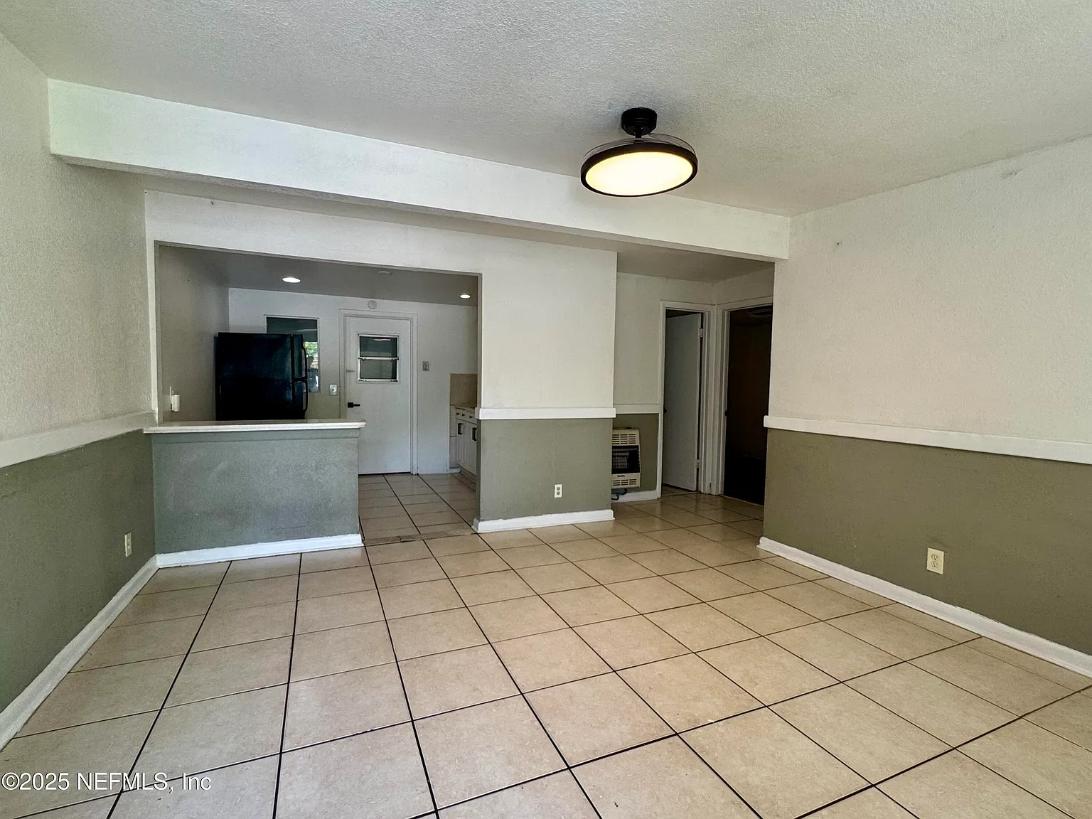2 bed, 1.0 bath, 624 sqft, $975 — Photo 3