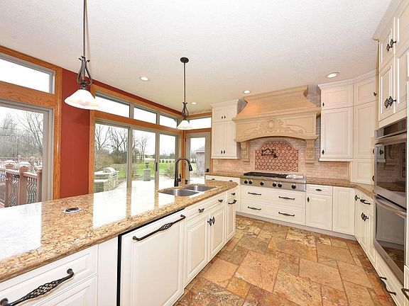 5th image of 2301 Meadowridge Ct
