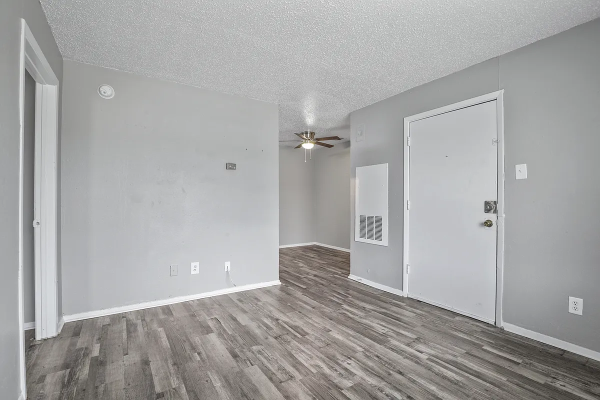Building Photo - Running Brook Apartments