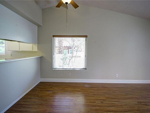 5th image of 699 Whispering Palms Dr