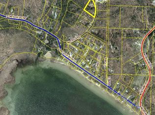 9348 Woodland Dr, Onekama, MI 49675