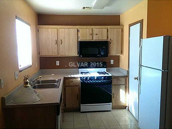 5th image of 5224 Shasta Daisy St