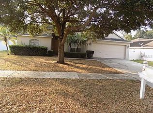 2243 Towering Oaks Cir, Seffner, FL 33584